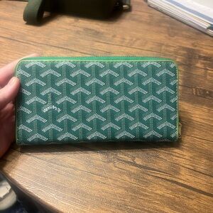 Green Patterned Wallet
